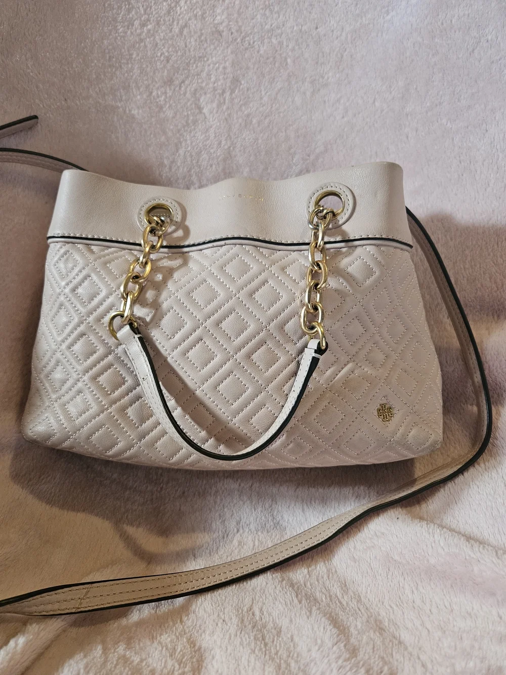 Tory Burch Cream Quilted Shoulder Bag with Gold Chain Handles